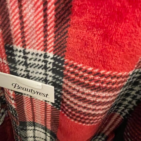 Beautyrest Plush Robe-Size 2X - Picture 3 of 3